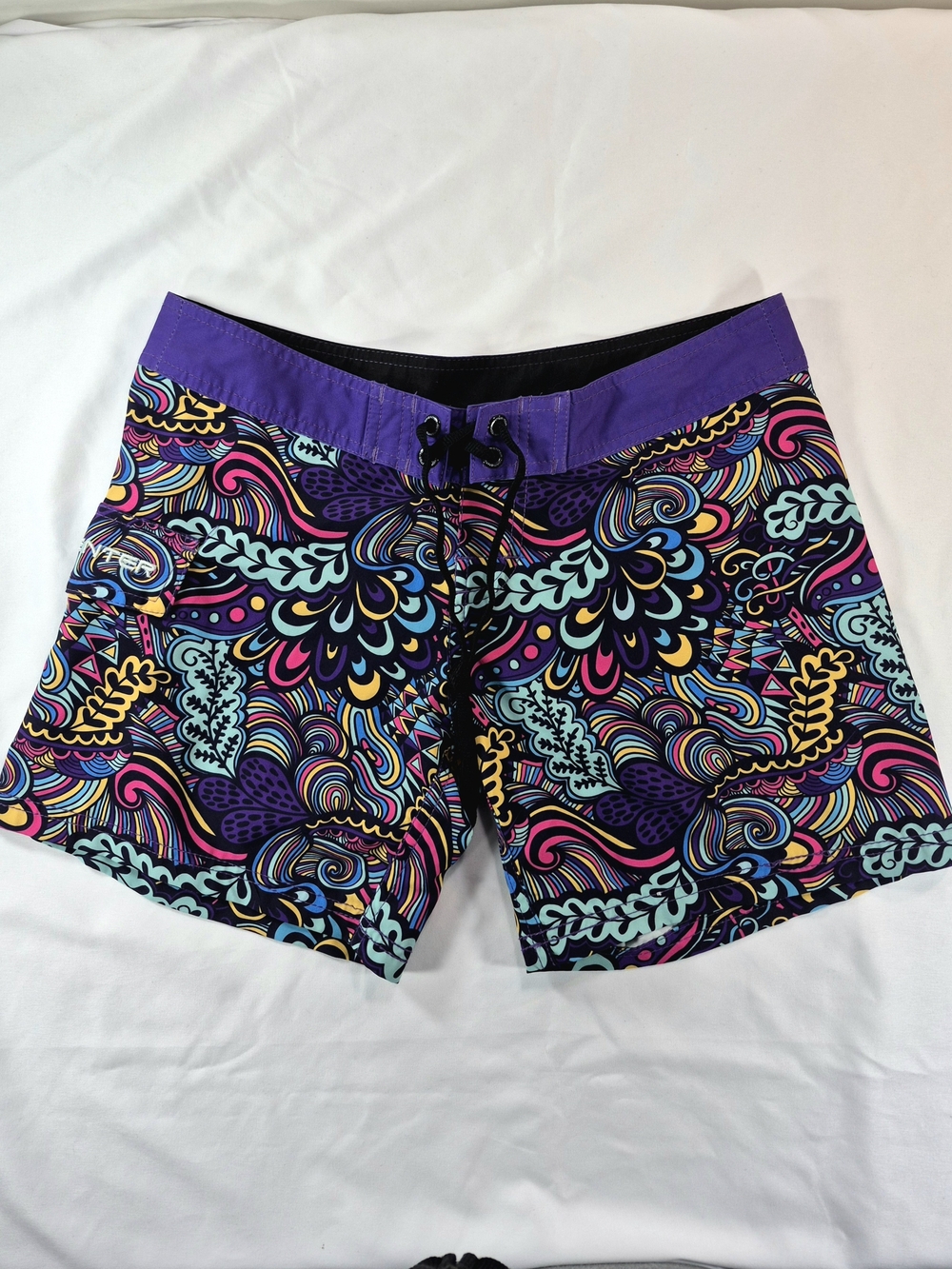 NWOT Tormenter "Reef" 8-Way Stretch Fishing Board  Swim Surf Shorts Size 6 Beach